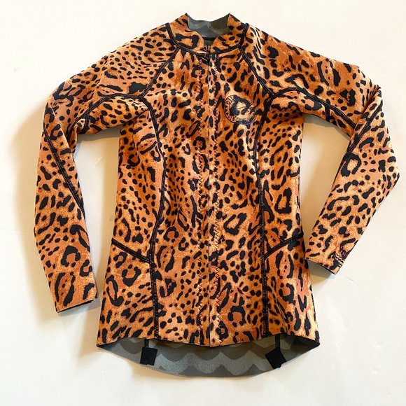 Billabong Peeky Jacket, teen size 8, with front zipper and cheetah print. EUC - Picture 2 of 7